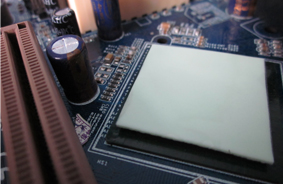 為什么導(dǎo)熱硅膠片會(huì)出油？原因很現(xiàn)實(shí)