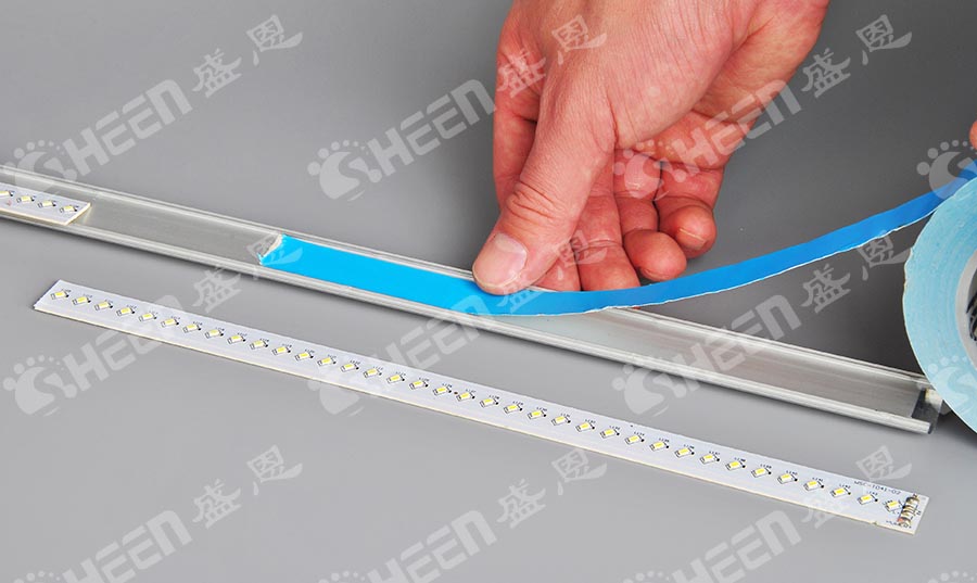 導(dǎo)熱雙面膠.jpg 導(dǎo)熱雙面膠.jpg