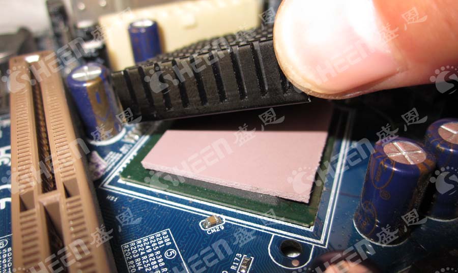 導熱材料.jpg 導熱材料.jpg